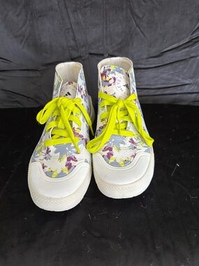 Adidas Stella McCartney, Treino, mid cut floral pattern sneaker, size 7